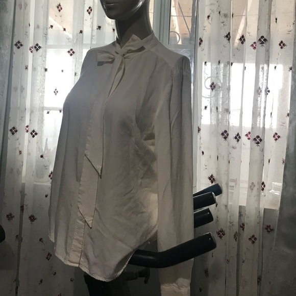 Cute dress top - Picture 2 of 6